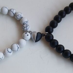 Fashion Jewelry Black and White Bracelet Set